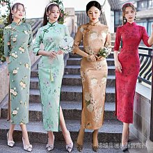 媽媽禮服 改良旗袍禮服 春秋季新式絲絨改良戴旗袍禮服 中年女長款氣質媽媽裝 婚宴聚會禮服裝 端莊大氣典雅時尚大尺~躍野好物~ 歷史價格詳細信息