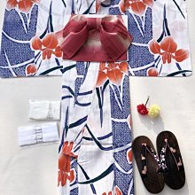 【全球熱銷】花漾浮雕盤 - 米色浮雕 (淺盤 8吋) 歷史價格詳細信息