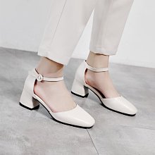 32-43碼 大尺碼女鞋?加肥涼鞋年新款女夏季一字扣帶粗跟水鑽高跟鞋中跟小碼33【晴沐代購】 歷史價格詳細信息