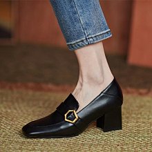 32-43碼 大尺碼女鞋?加肥涼鞋年新款女夏季一字扣帶粗跟水鑽高跟鞋中跟小碼33【晴沐代購】 歷史價格詳細信息