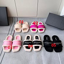 Leann代購~HERMES愛馬仕 Lindy鹿皮琳迪包2024新款高顏值包包真皮單肩枕頭包斜挎包18.12cm 歷史價格詳細信息