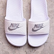 【豬豬老闆】 NIKE core small item 3.0 側背包 多功能小側包 黑色 BA5268-010 歷史價格詳細信息
