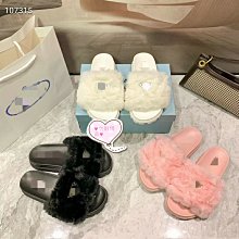 P家 普 拉 達 新品三角標字母胸針 歷史價格詳細信息