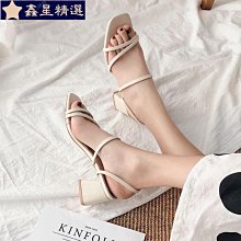 穿越一條柏油路到古都古：1個醫師、4萬6000公里，那段我帶著夢想走在地[二手書_良好]5513 TAAZE讀冊生活 歷史價格詳細信息