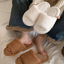 軟軟毛衣 一字V領 吊帶露肩 寬鬆 慵懶 針織毛衣 BF 男友風 簡單百搭 性感 純色 經典菱格紋 POSTINCU 批 歷史價格詳細信息