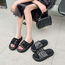 踩屎感拖鞋女士夏季2024新款室內家居防滑網紅厚底增高外穿涼拖鞋 歷史價格詳細信息