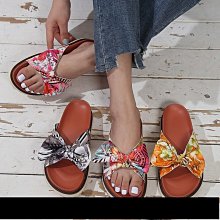 現貨直出 2022 新款女士斜挎包，羊皮相機包  青島工廠 源頭貨源 熱銷明星大牌同款包包 歷史價格詳細信息