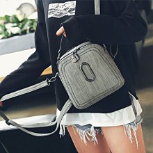 ☆☆時尚入門必備☆真品美國DKNY JEANS 牛仔布IPAD(I PAD)拉鍊保護套☆☆ 歷史價格詳細信息