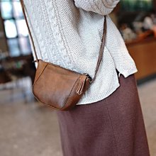 【熱賣精選】文藝范小清新手鏈菩提子手串白玉菩提根雕刻百合花吊墜女飾品禮物 歷史價格詳細信息