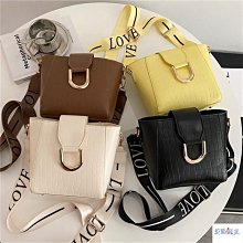 時尚氣質寬面鈦鋼保色ins博主款個性復古金色食指戒潮流女窄戒指-哈囉好物 歷史價格詳細信息