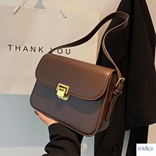 簡約高級感休閒撞色馬鞍包女新款2023冬季韓系質感單肩小包斜挎包 歷史價格詳細信息