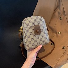 2023夏季新款迷你腋下包手提包馬鞍包單肩斜挎半月包包包女 歷史價格詳細信息