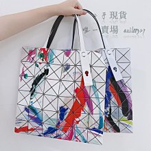 Miyake 女士單肩腋下包 7x10 鑽石搖滾風格大容量包 歷史價格詳細信息