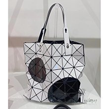 三宅一生 Issey Miyake BAOBAO 6x6格 不規則拼圖 手提包 肩背包 購物袋 銀色拼白色 歷史價格詳細信息