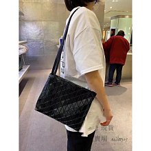 三宅一生 Issey Miyake BAOBAO 經典款 3x5格 斜挎包 單肩包 霧面灰色 男女同款 免運 歷史價格詳細信息