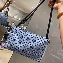 幾何包同底同色日式三角片宅女包包單肩手提腋下小眾包2022新款潮--麥包包 歷史價格詳細信息