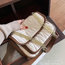 今年流行豎款條紋手拎包包2024便攜式單肩包ins簡約單肩手提袋 歷史價格詳細信息