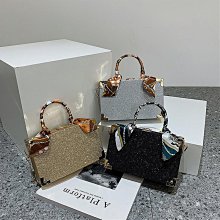 春季新款復古小包包女休閑通勤斜挎包小眾設計潮流簡約單肩包 歷史價格詳細信息