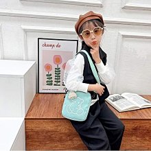 【全新現貨】日系 簡約 桌面 濕紙巾盒 濕紙巾收納 密封盒 收納盒 濕巾盒 濕巾收納 濕紙巾收納盒請參考圖 歷史價格詳細信息