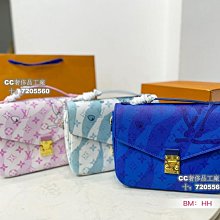 Lv新款高彈力健身短款瑜伽服運動套裝~小背心➕修身提臀顯瘦打底褲腳  S M L 歷史價格詳細信息