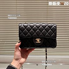 CHANEL 經典CHANEL不規則字體圓形仿珠造型穿式耳環 (金色) 歷史價格詳細信息