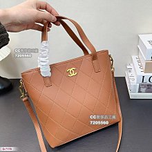 【CC奢侈品工廠】Chanel 毛呢 手提包 慵懶隨性又好背上身滿滿的驚喜高級慵懶又隨性徹底心動的一只size 2 歷史價格詳細信息