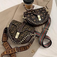 C.L.H韓INS熱門胸包女 復古多功能包 側背包 情侶 戶外鏈條胸包 運動腰包 男女腰包 韓系 潮可--麥包包 歷史價格詳細信息
