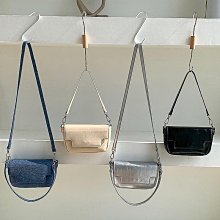 熱銷 小方包新款高級感輕奢質感單肩包紅色婚包小眾設計斜跨鏈條包 可開發票 歷史價格詳細信息