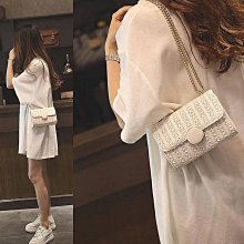 《小女人》香肩美人 睫毛蕾絲半透明性感罩衫性感睡衣裙(白) 歷史價格詳細信息