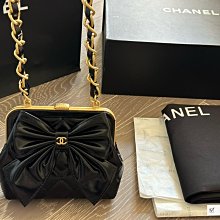 24A  kelly粉棕色大號出現貨啦～ 真的可愛到我了本季呼聲最高又壹只複古時尚輪回的包????1997Kelly再度回歸 歷史價格詳細信息