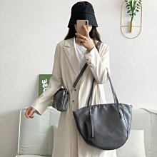 X2112.二手 M/ 時尚無袖洋裝 歷史價格詳細信息
