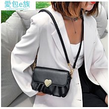 褶皺斜揹包 軟皮單肩托特包 素色復古手提包 大容量水桶包 百搭洋氣通勤大容量包包女 腋下托特包--麥包包 歷史價格詳細信息