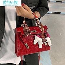 流行包包女2022新款潮時尚網紅爆款斜挎包高檔水鉆珍珠百搭小方包 歷史價格詳細信息