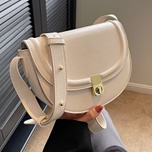 包包女2023新款春夏高級時尚斜挎包女包媽媽包中年爆款寬帶小挎包 歷史價格詳細信息