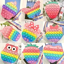 兒童包包女可愛2022新款女生公主斜挎包小女孩卡通矽膠單肩零錢包 歷史價格詳細信息