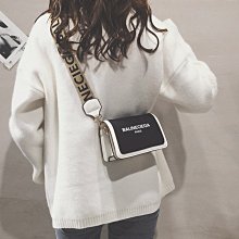 輕奢女包 亞光 經典戴妃手提包包包女 通勤包包 斜背包 小方包 斜背包 時尚肩背包 側背包 質感百搭-陽光優選 歷史價格詳細信息