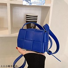 特賣{百鳥朝鳳/四靈鳳凰如意} 天然澳洲綠玉髓精雕項墜Wi-34 色塊有深淺、自然分佈【紀老師玉石坊】※正能量→真摯美好的愛情運、聚氣招財、圓滿如意、庇佑平安! 歷史價格詳細信息