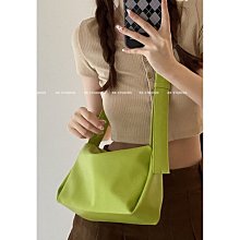 包 2022 新款時尚斜挎包女士夏季全肩包餃子包--麥包包 歷史價格詳細信息