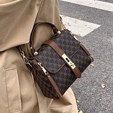 小包包女2023新款潮時尚高級質感小眾手機單肩斜挎包女包 歷史價格詳細信息