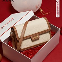 奧康包包女2023新款頭層牛皮巴比龍復古時尚小圓包單肩斜挎枕頭包 歷史價格詳細信息