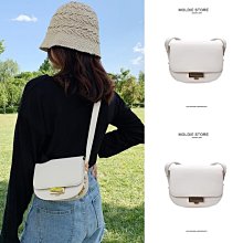 白色斜挎郵差包大學生上課包大容量包包女斜背包新款秋冬大容量單肩郵差包小眾pu軟皮腋下雲朵包-李李 韓國女裝 歷史價格詳細信息