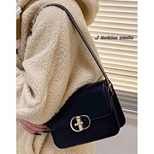 法式小眾包包女秋冬2023新款高級感斜挎包爆款菱格單肩腋下圓筒包 歷史價格詳細信息