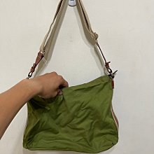 「 二手包 」 KIZZME 皮革斜背包（偏杏色）227 歷史價格詳細信息