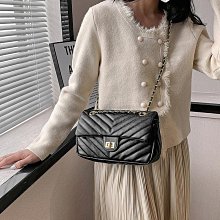 女生包包 繡線小包 女2022夏季新款時尚貝殼包 休閒簡約女士菱格錬條斜挎包 斜背包 肩背包 歷史價格詳細信息