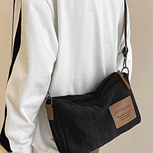 日系小眾斜挎包女郵差包男春夏潮牌抽繩單肩包大容量帆布包託特包 歷史價格詳細信息