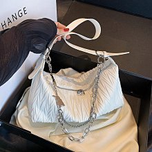 枕頭新款夏季涼感冰絲護頸枕芯枕頭護頸椎助睡眠家用成人 歷史價格詳細信息