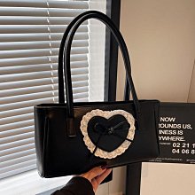 潮通勤2024大容量斜背包女斜背包簡約百搭包包休閒新款尼龍布輕便-李李 韓國女裝 歷史價格詳細信息