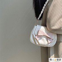 古厝 斜陽 憶鹿港 -- 丁志遠. 林專 著 -- 楊智 2014年初版1刷 -- 亭仔腳舊書 歷史價格詳細信息