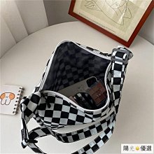 【優選】日韓少女文胸蕾絲交叉抹胸四排扣性感小胸加厚深V聚攏調整型內衣 歷史價格詳細信息