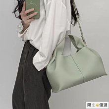 2024  便攜 美發器 無線電動捲髮器充電捲髮棒全自動旋轉造型 歷史價格詳細信息